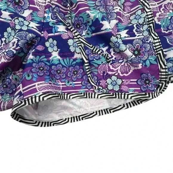 Athleta Women's Floral Board Shorts Size 6 Multicolor Mid Rise - Picture 4 of 6